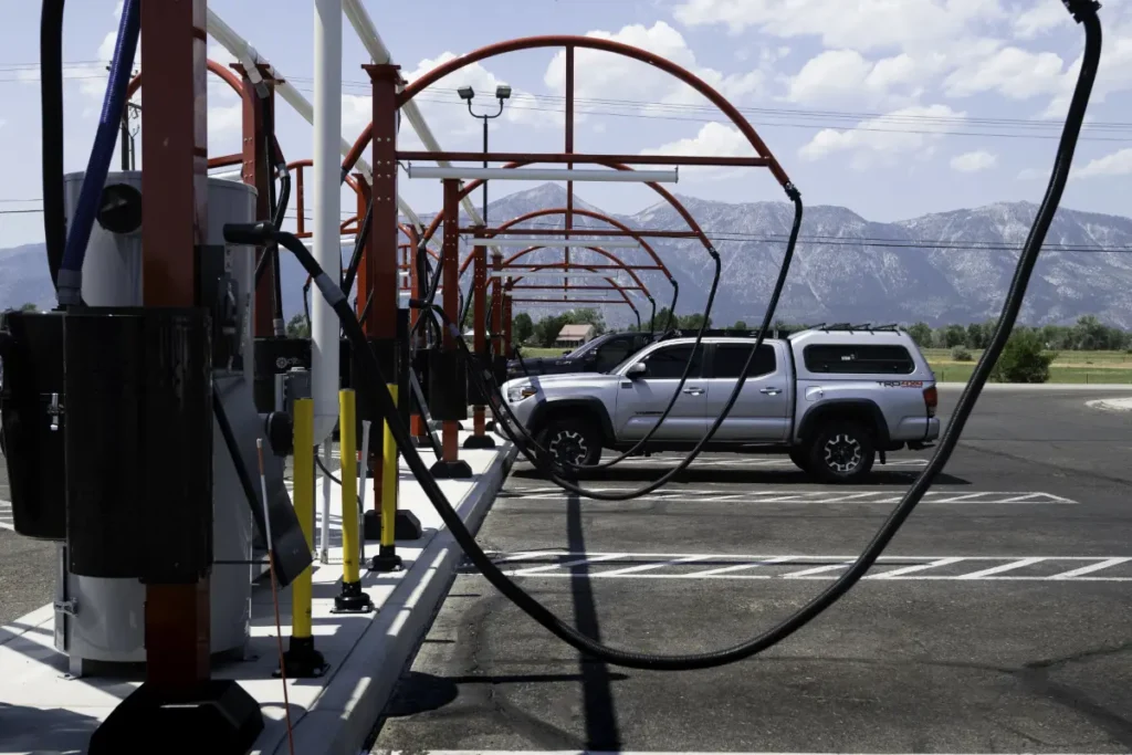 red-barn-car-wash-521-vacuum-stations red barn car wash facility courtesy boom style vacuum stations